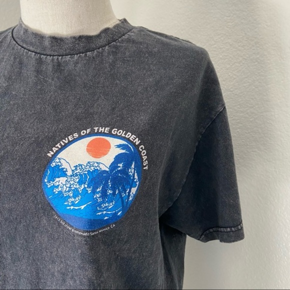 Brand Melville / J. Galt - Natives Of The Golden Coast Cropped Tee - Picture 4 of 8